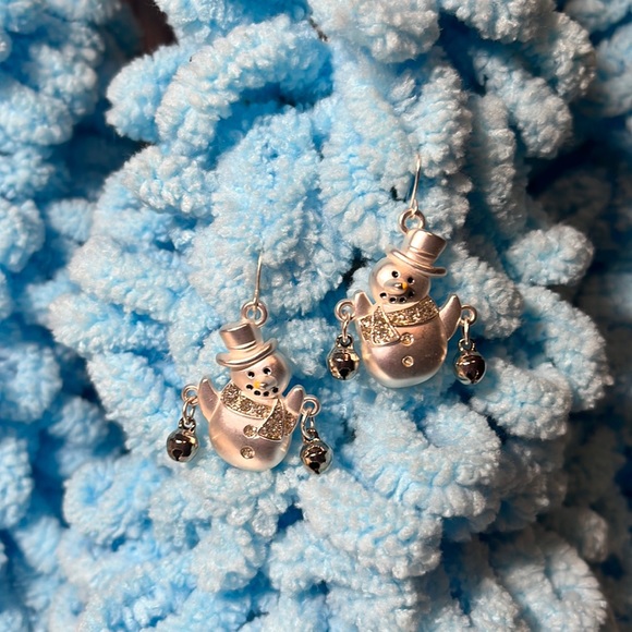 NWOT SNOWMEN EARRINGS - Picture 2 of 2